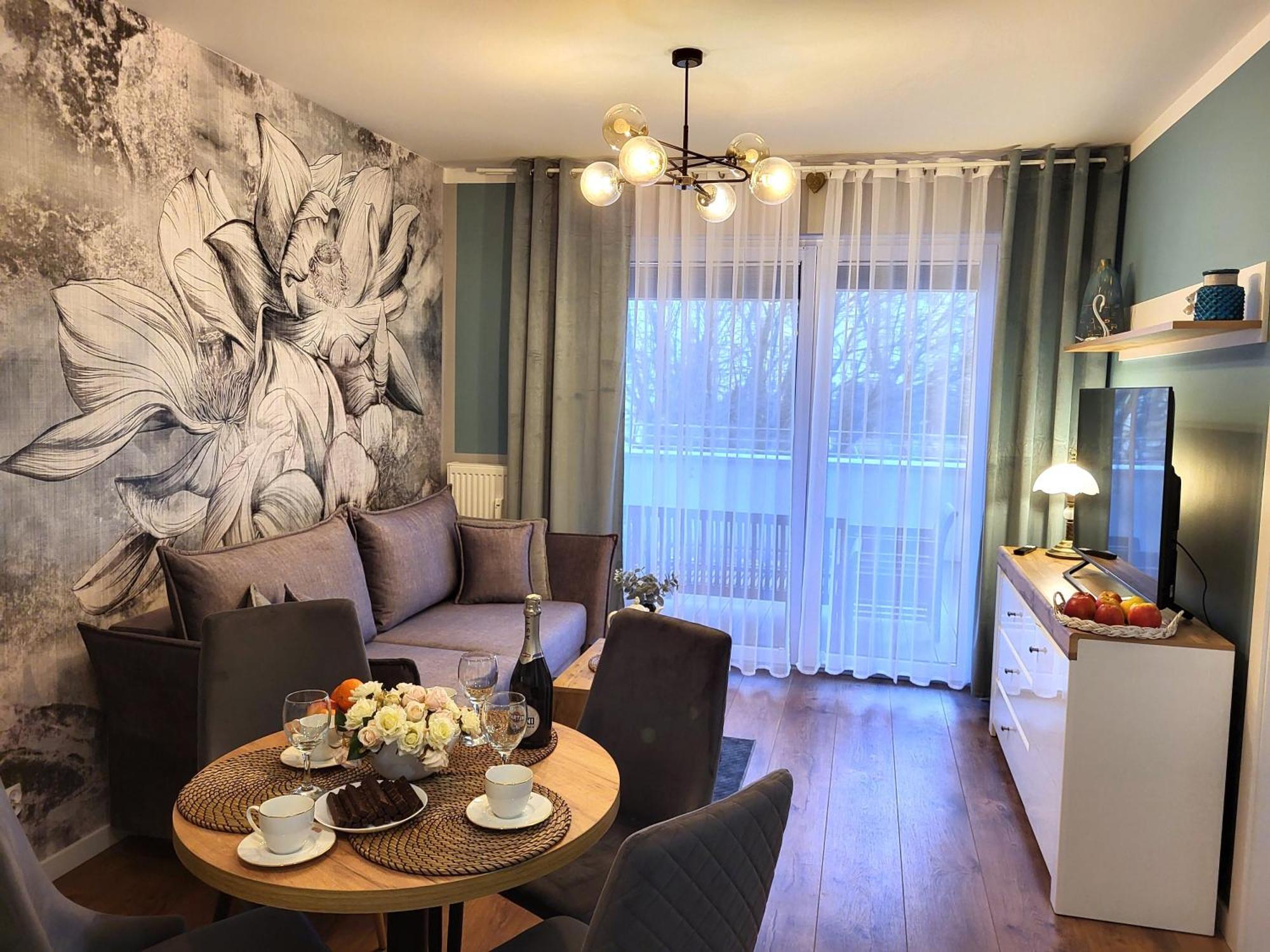 Miodowy Dom Exspanse Apartament 2 Lub 3 Pokoje Z Tarasem I Parkingiem Kołobrzeg Eksteriør bilde